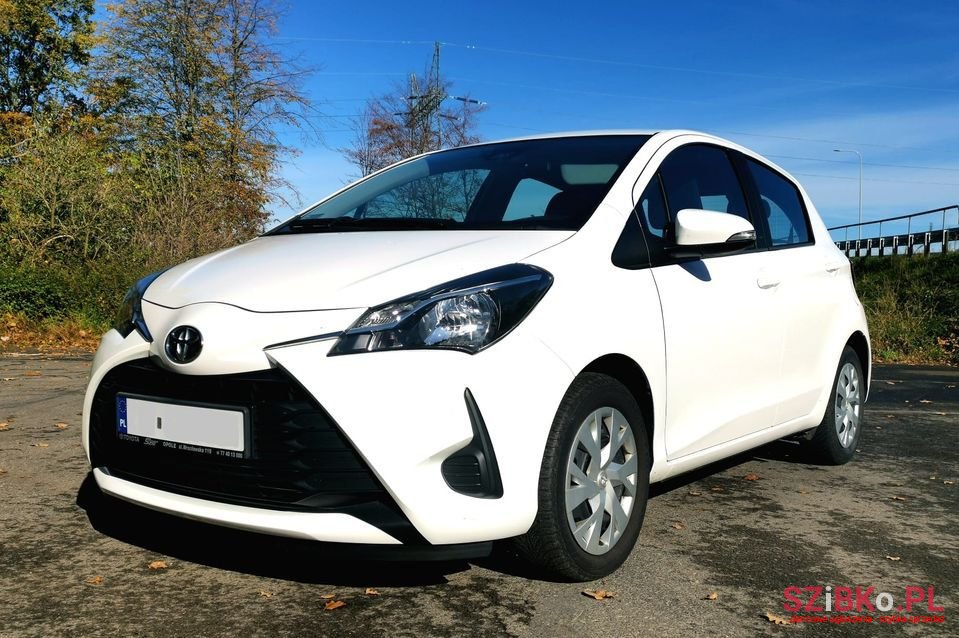 2019' Toyota Yaris photo #4