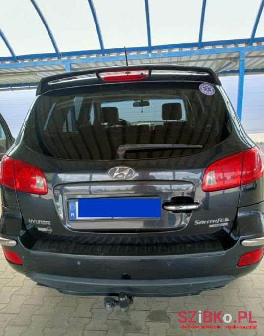 2009' Hyundai Santa Fe photo #2