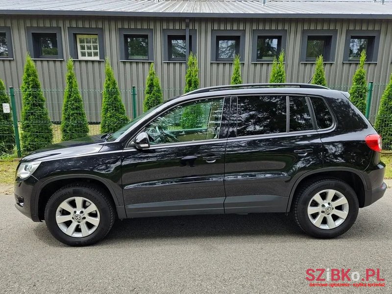 2009' Volkswagen Tiguan photo #5