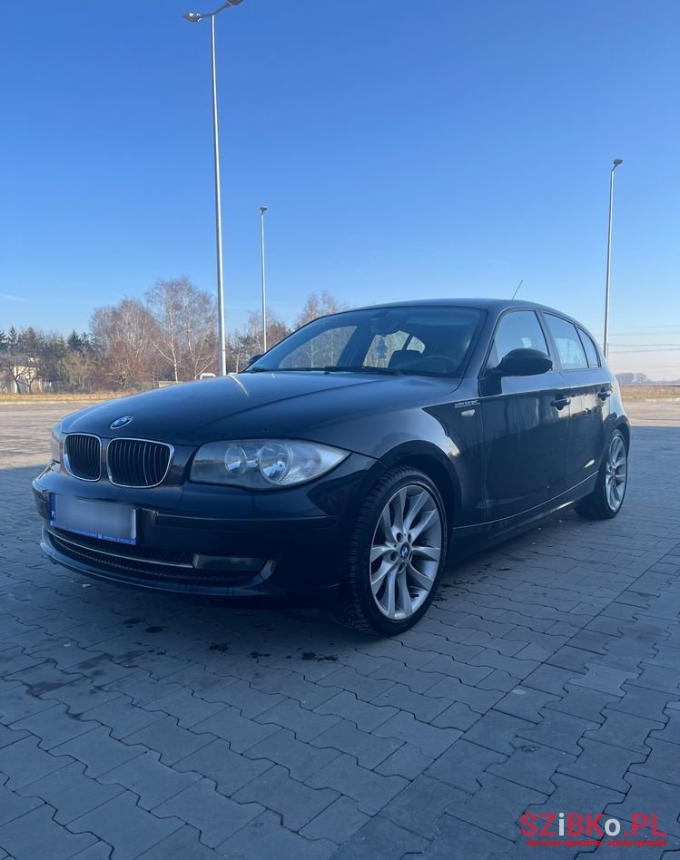 2009' BMW 1 Series photo #1