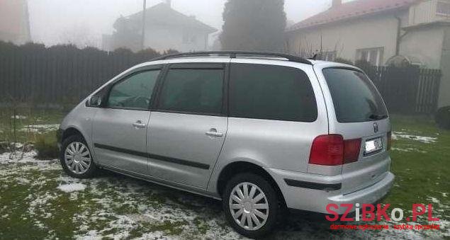 2005' SEAT Alhambra photo #2