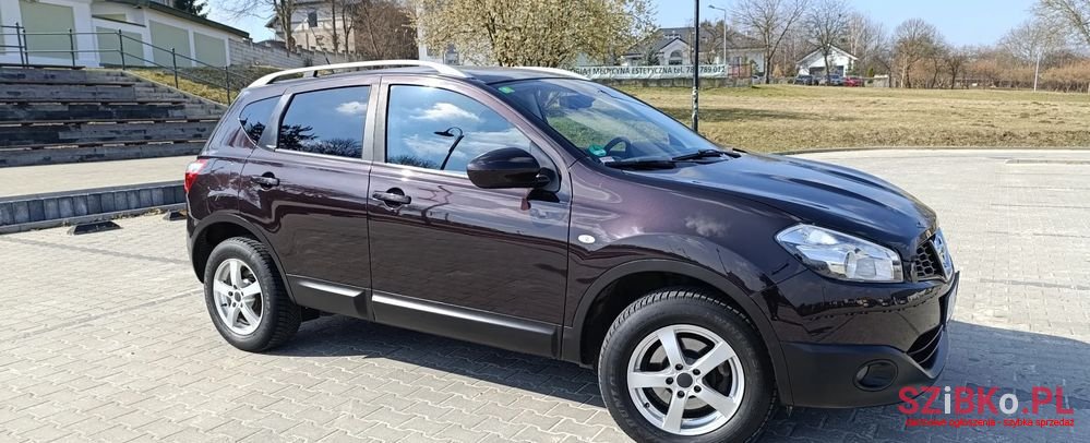 2010' Nissan Qashqai 1.6 I-Way photo #3