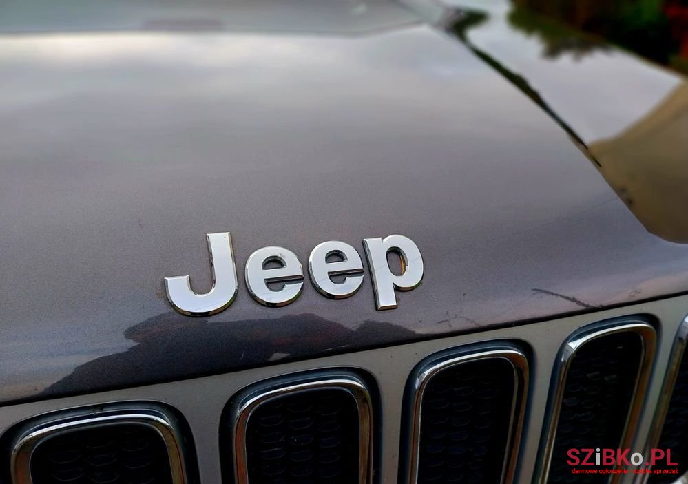 2016' Jeep Renegade photo #3