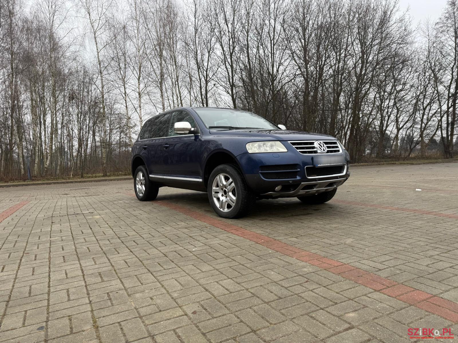 2004' Volkswagen Touareg photo #1