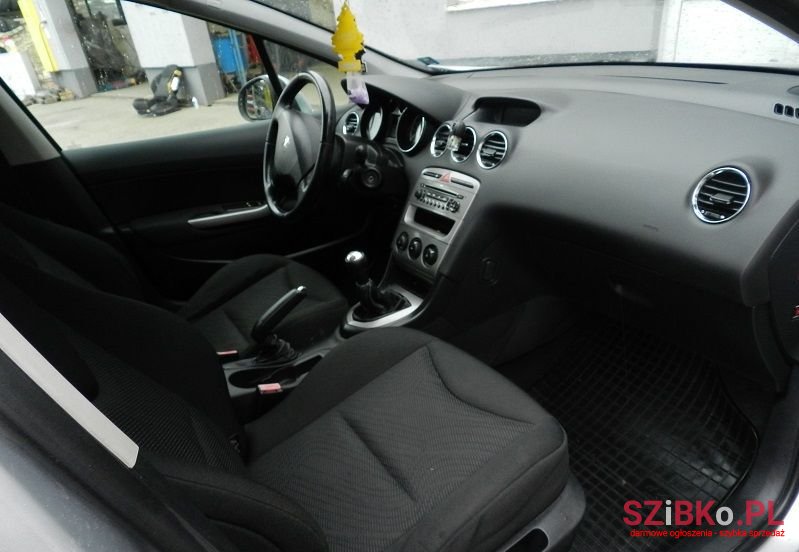 2008' Peugeot 308 photo #4