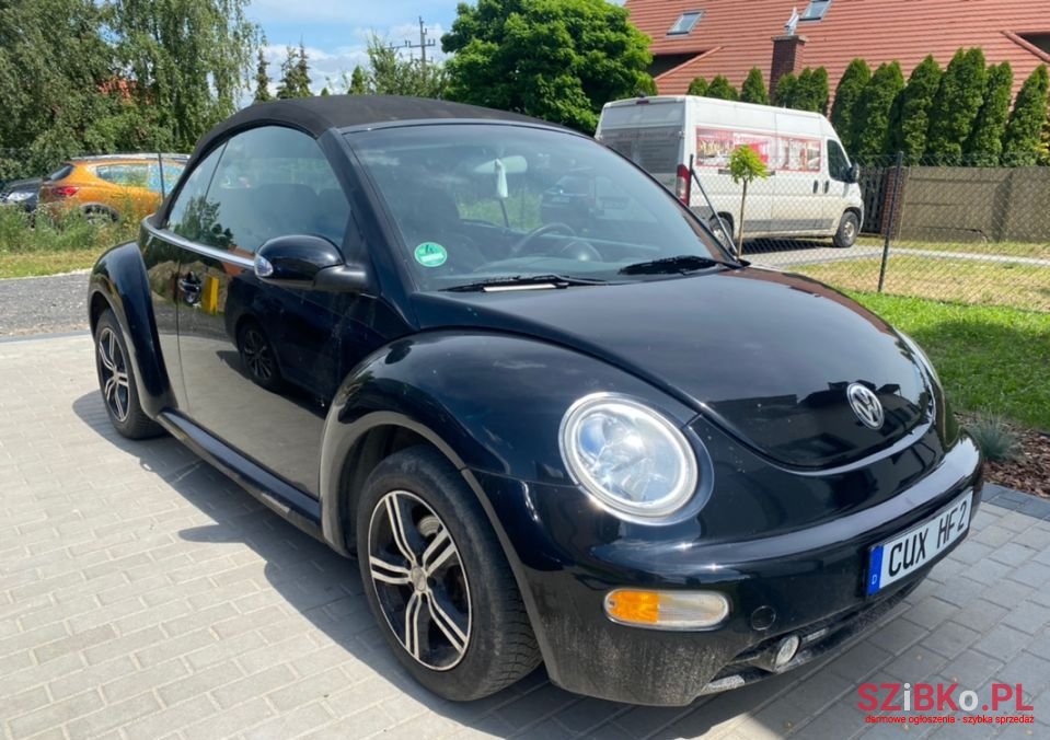 2003' Volkswagen New Beetle photo #2