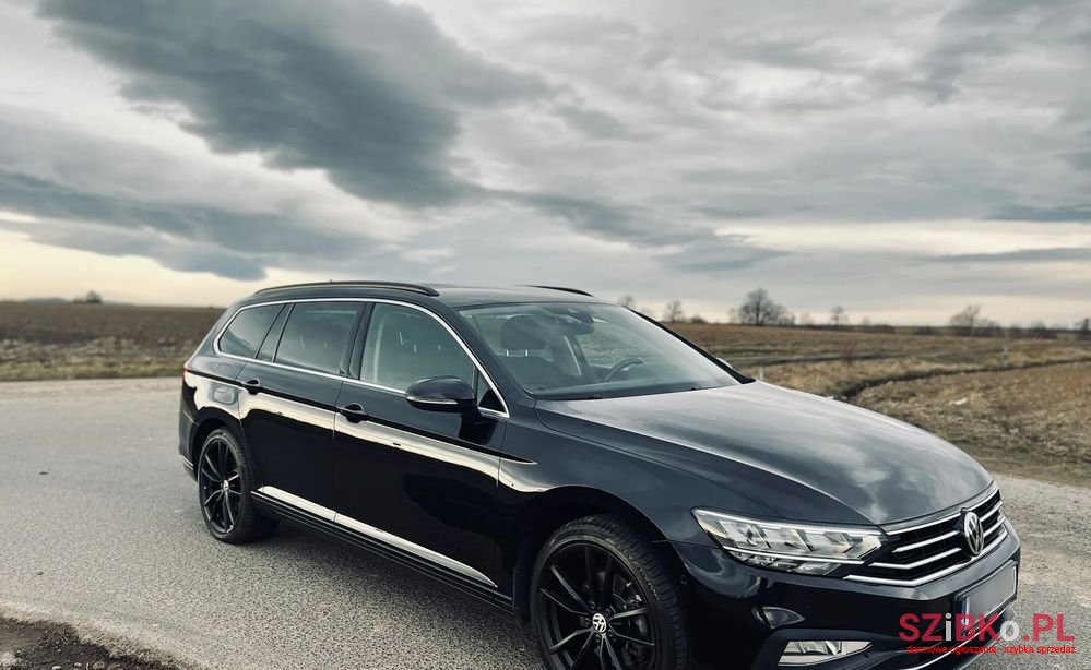 2020' Volkswagen Passat photo #1