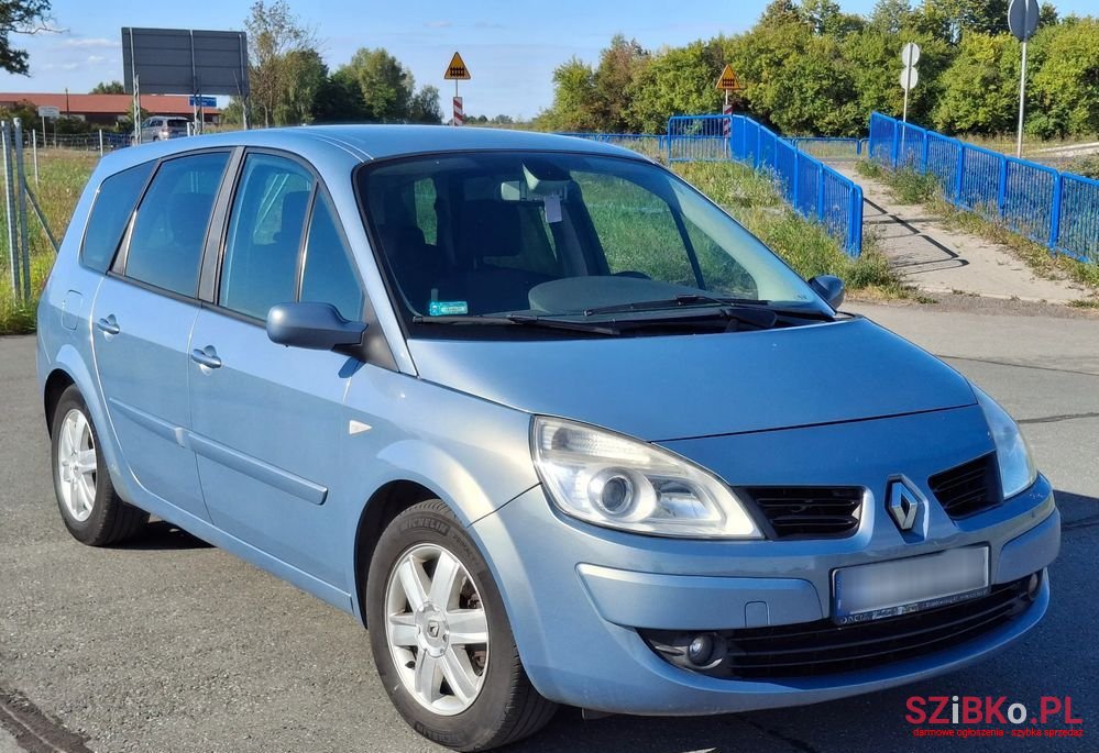 2007' Renault Scenic 2.0 16V Avantage photo #1