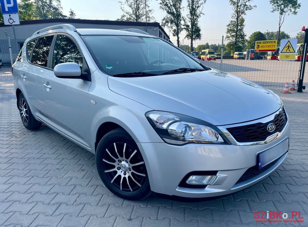 2012' Kia Ceed 1.6 Crdi 90 Spirit photo #1