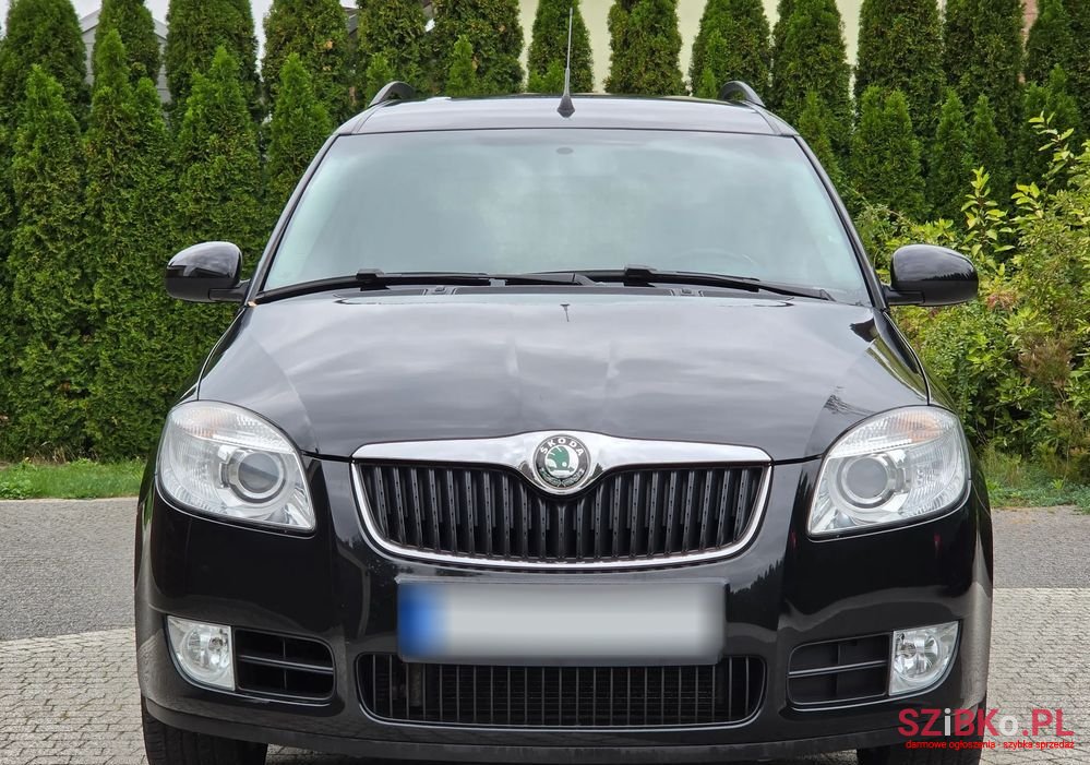 2008' Skoda Roomster photo #1