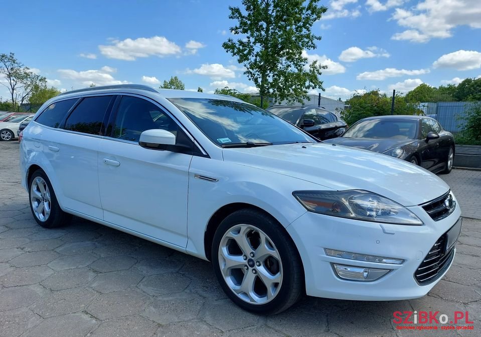 2014' Ford Mondeo photo #4