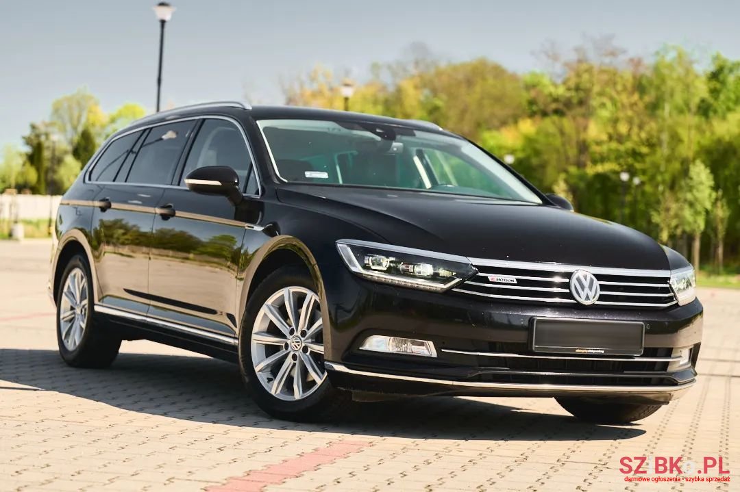 2018' Volkswagen Passat photo #3