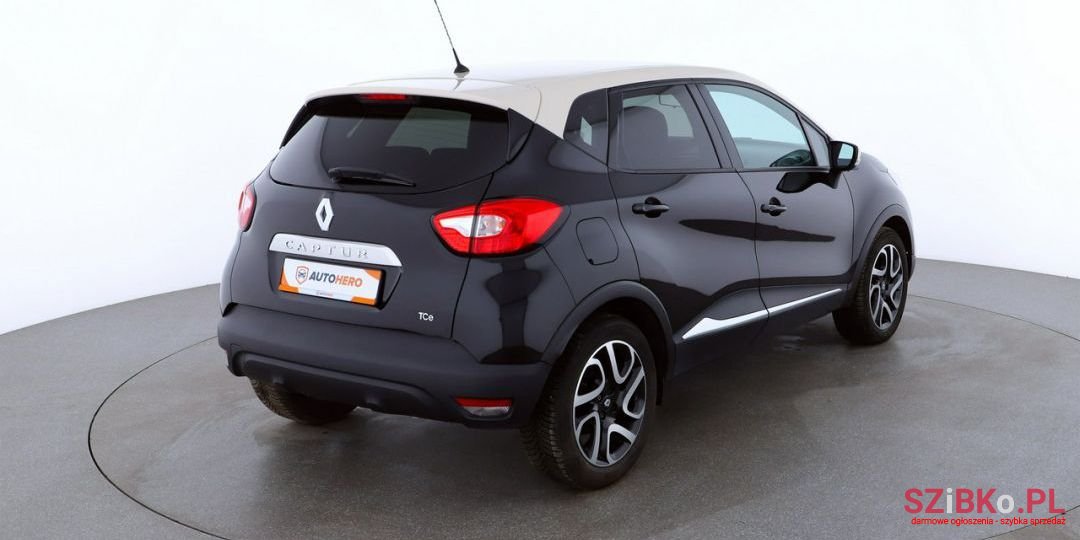2015' Renault Captur photo #5