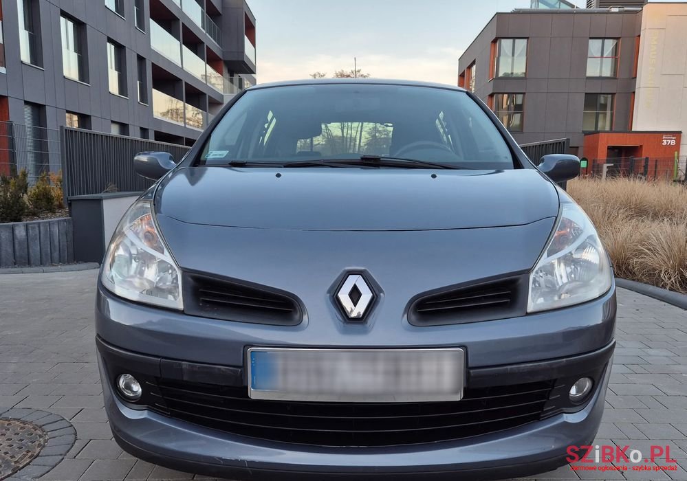 2007' Renault Clio 1.6 Galileo photo #2