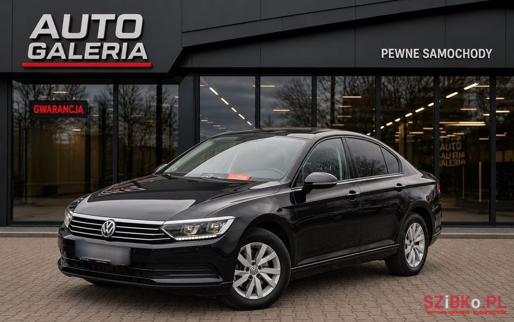 2018' Volkswagen Passat photo #1