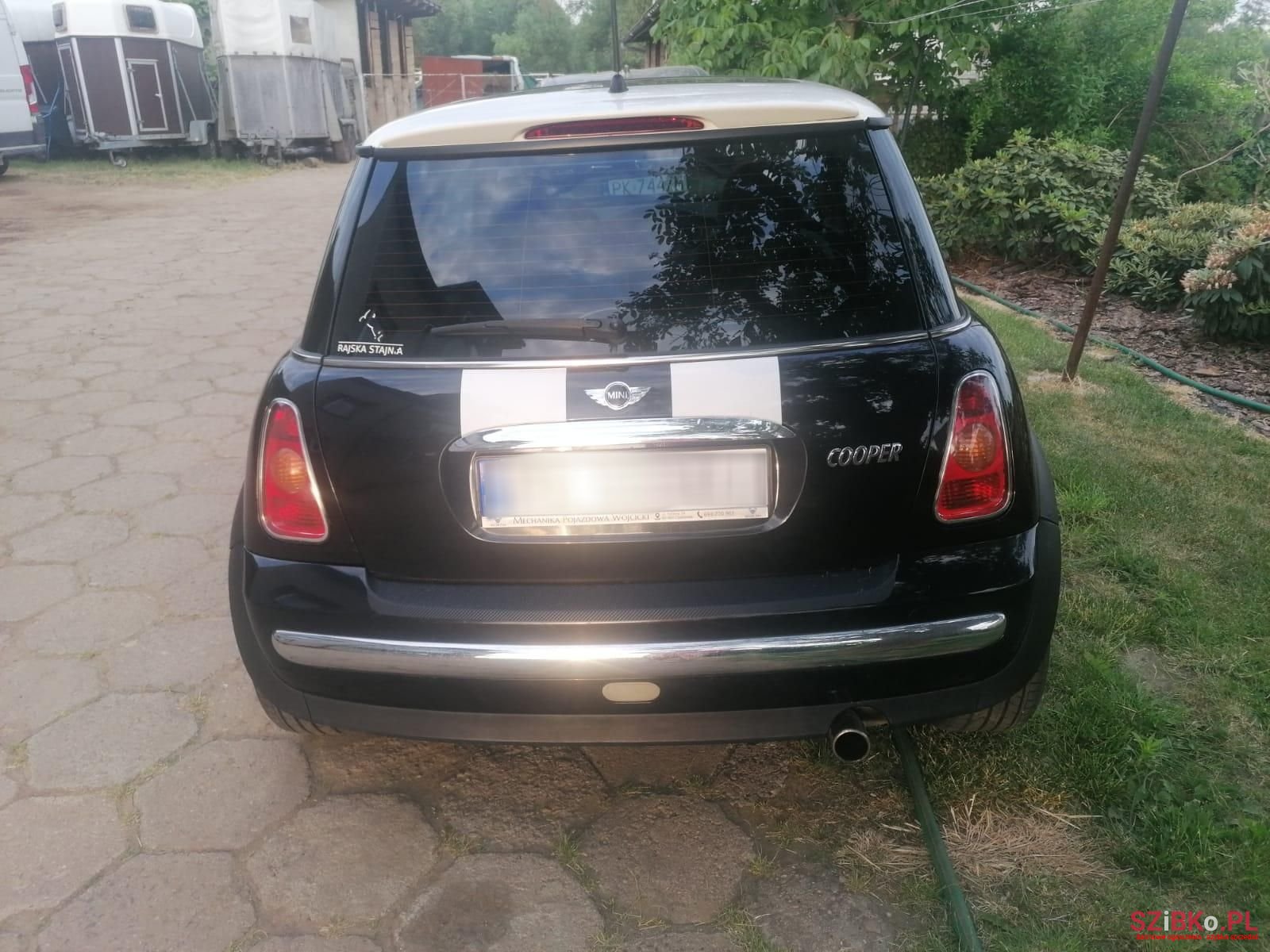 2001' MINI Cooper photo #4