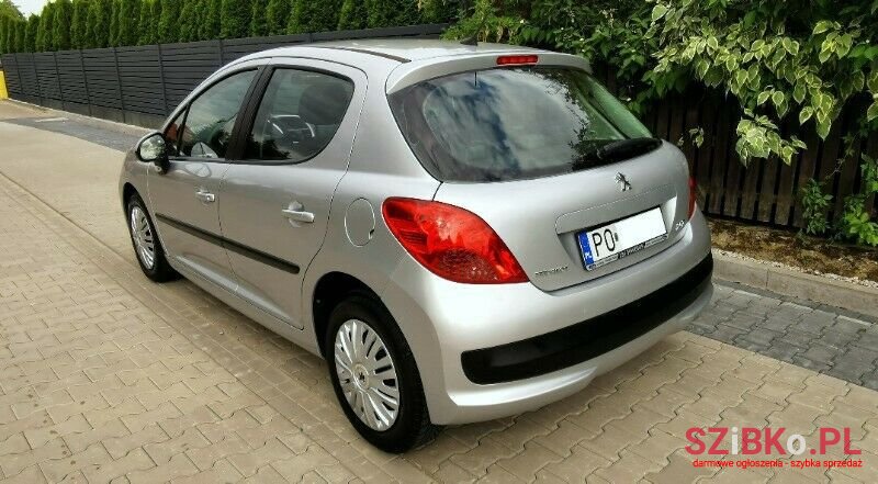 2006' Peugeot 207 photo #6