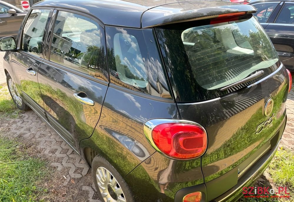 2017' Fiat 500L photo #4