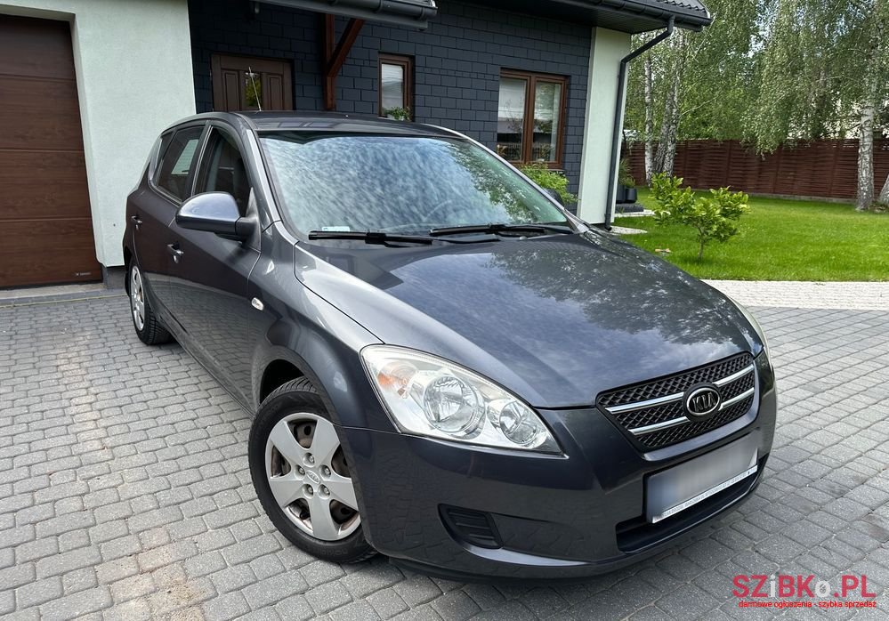 2007' Kia Ceed photo #1
