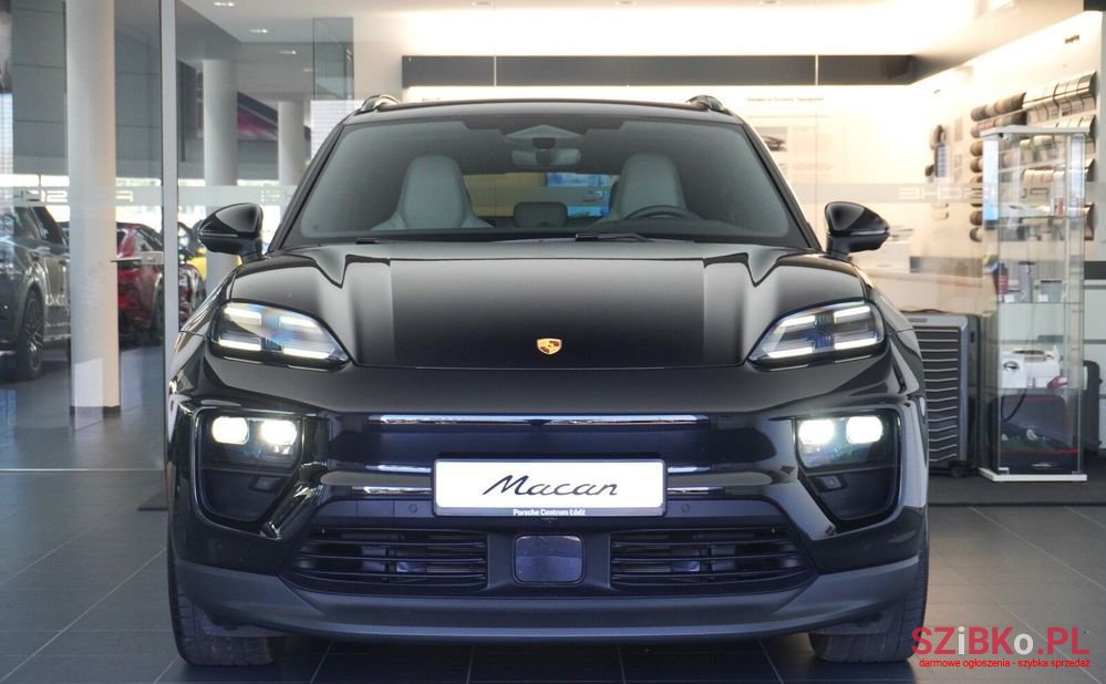 2024' Porsche Macan photo #2