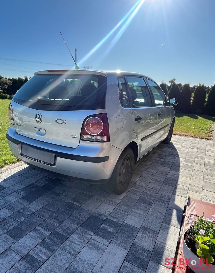 2005' Volkswagen Polo photo #4