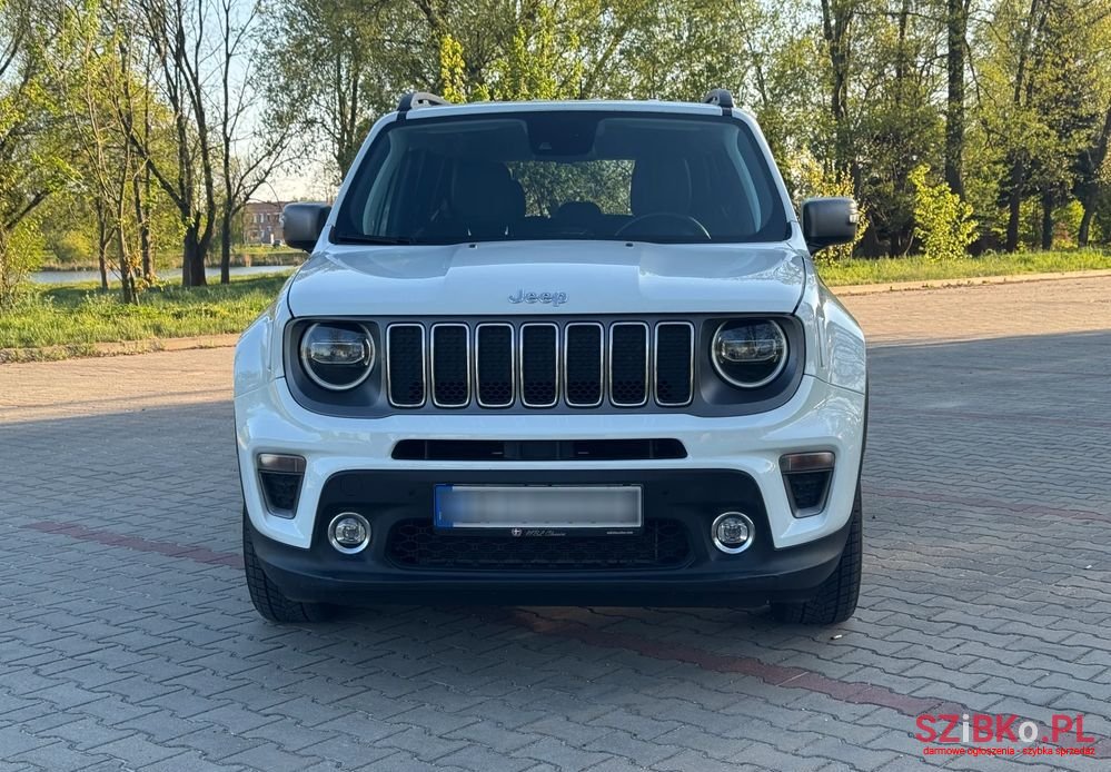 2019' Jeep Renegade photo #3