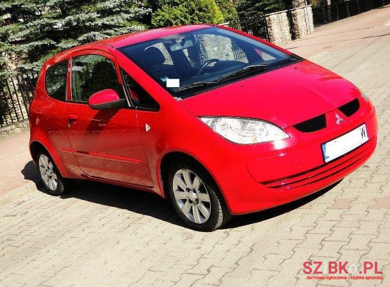 2008' Mitsubishi Colt photo #1