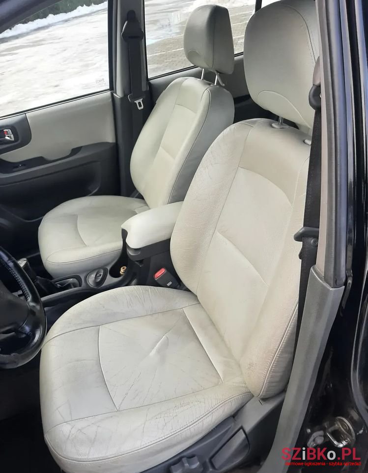 2005' Hyundai Santa Fe 2.4 Gls 2Wd photo #6