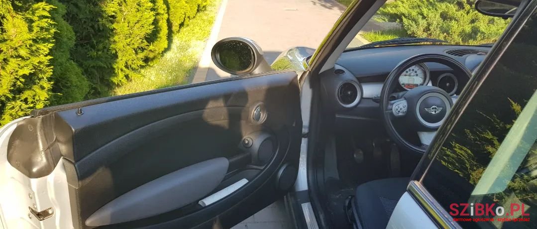 2007' MINI Cooper photo #3