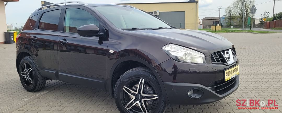 2013' Nissan Qashqai Tekna photo #2