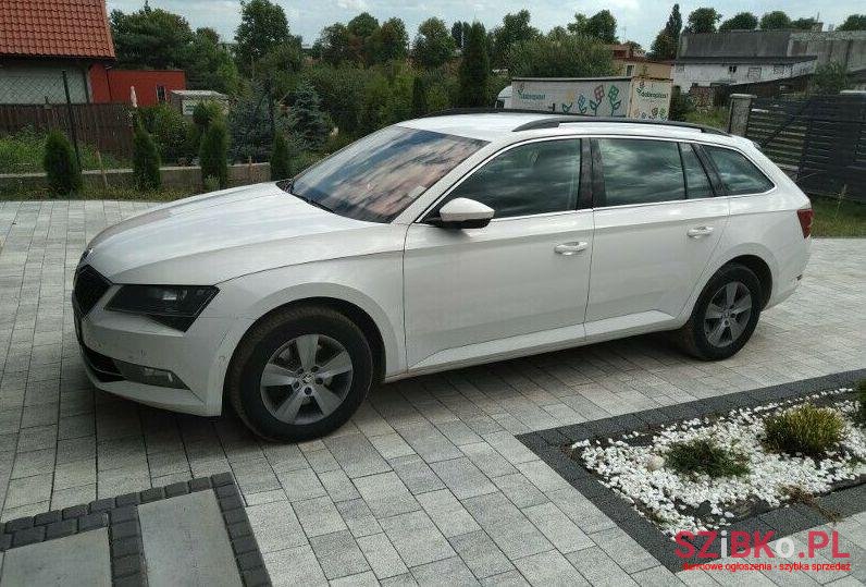 2016' Skoda Superb photo #1