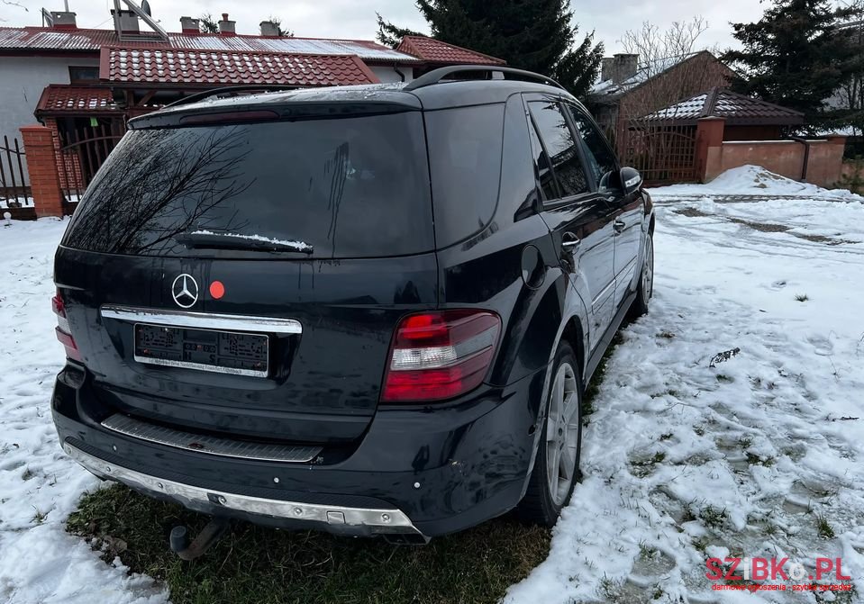 2008' Mercedes-Benz Ml photo #4