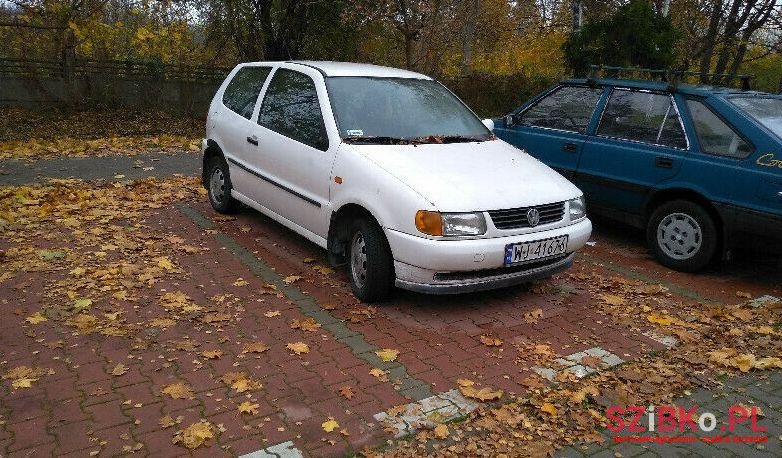 1998' Volkswagen Polo photo #1
