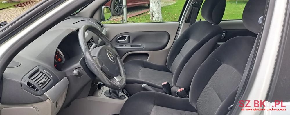 2012' Renault Thalia photo #5