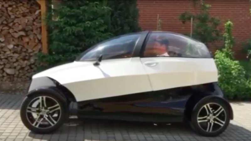 4ekolka, a 3D-printed electric city car