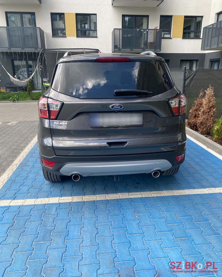 2018' Ford Kuga 2.0 Tdci 4X4 Titanium photo #2