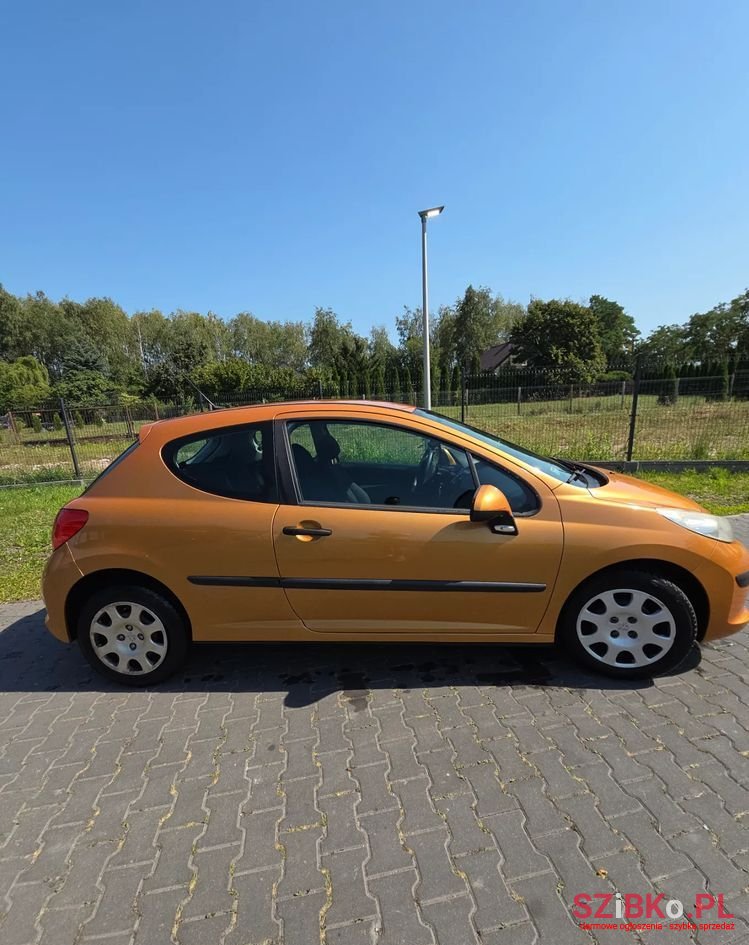 2007' Peugeot 207 1.4 16V Presence photo #5