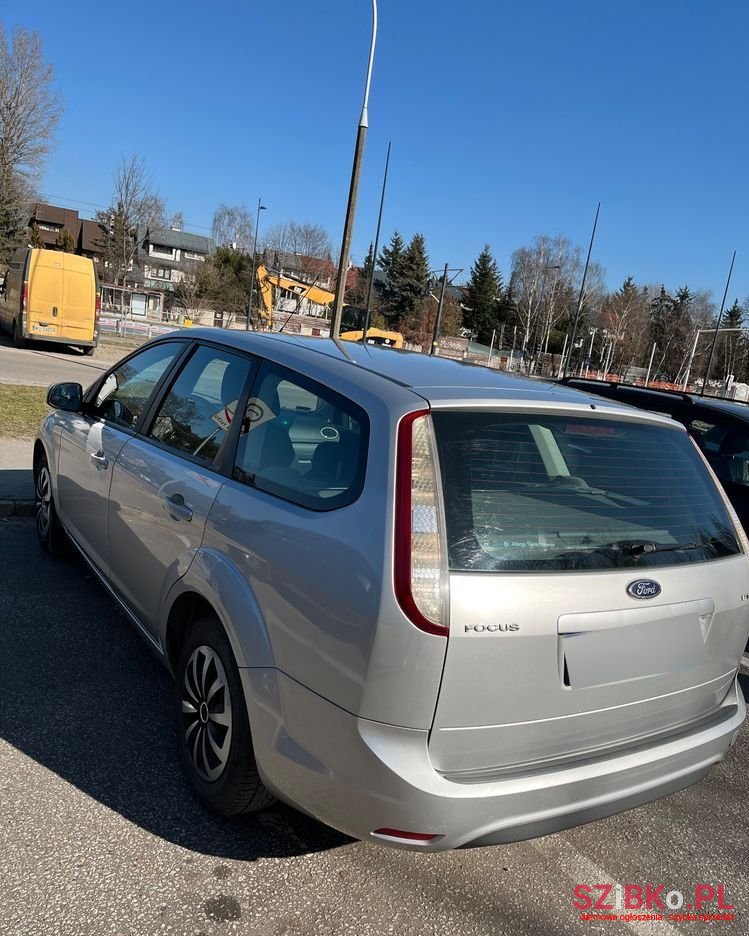 2009' Ford Focus photo #4