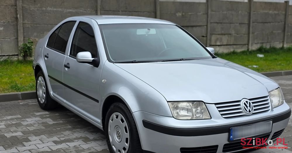 2002' Volkswagen Bora photo #1