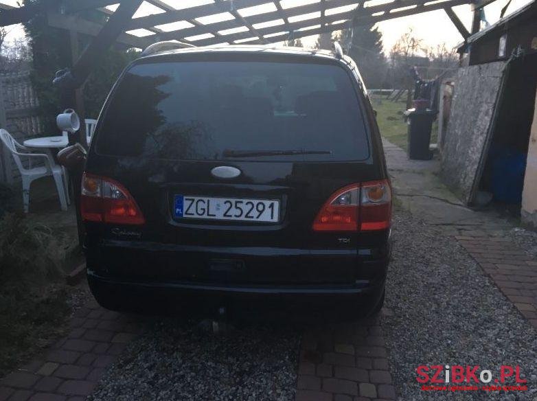 2001' Ford Galaxy photo #2