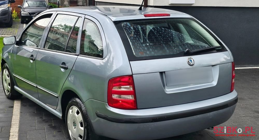 2002' Skoda Fabia 1.4 16V Classic photo #4