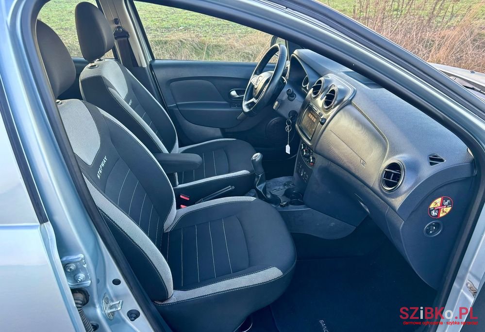 2020' Dacia Sandero Stepway photo #2