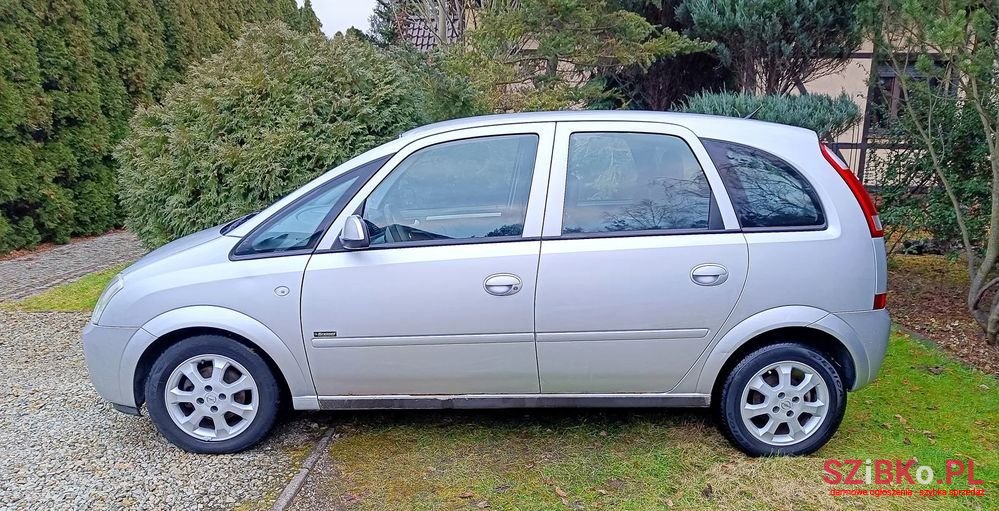2005' Opel Meriva 1.4 Cosmo photo #2