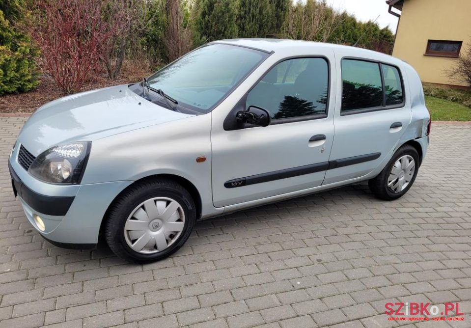2001' Renault Clio photo #4