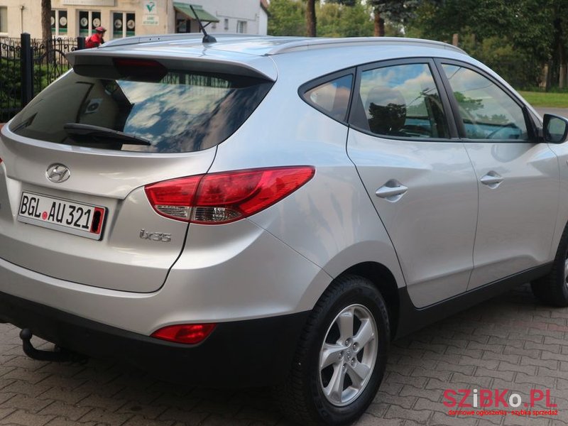 2011' Hyundai ix35 photo #5