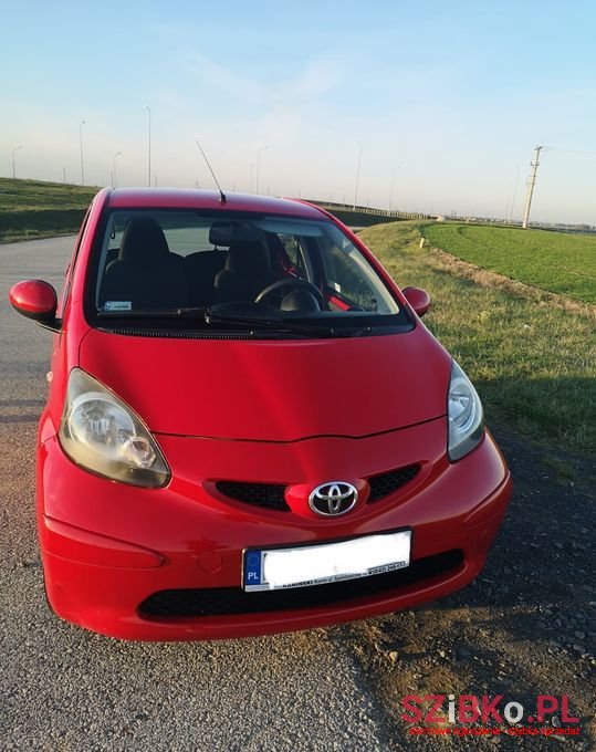 2008' Toyota Aygo photo #1