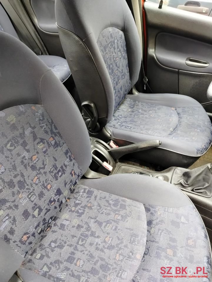 2000' Peugeot 206 photo #5