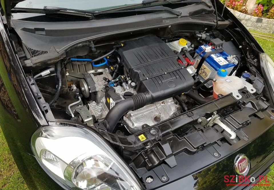 2013' Fiat Punto photo #5