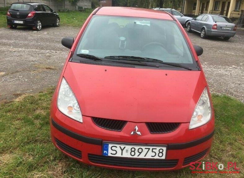 2008' Mitsubishi Colt photo #1