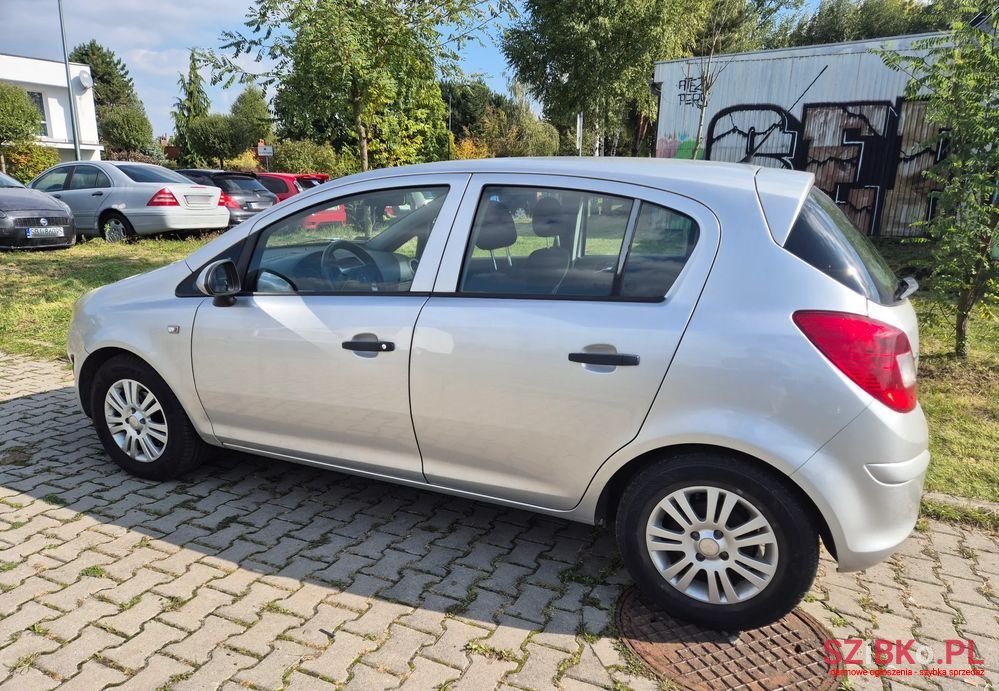 2011' Opel Corsa photo #5
